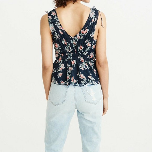 Abercrombie & Fitch Button Front Chiffon Tank Top - Picture 2 of 3